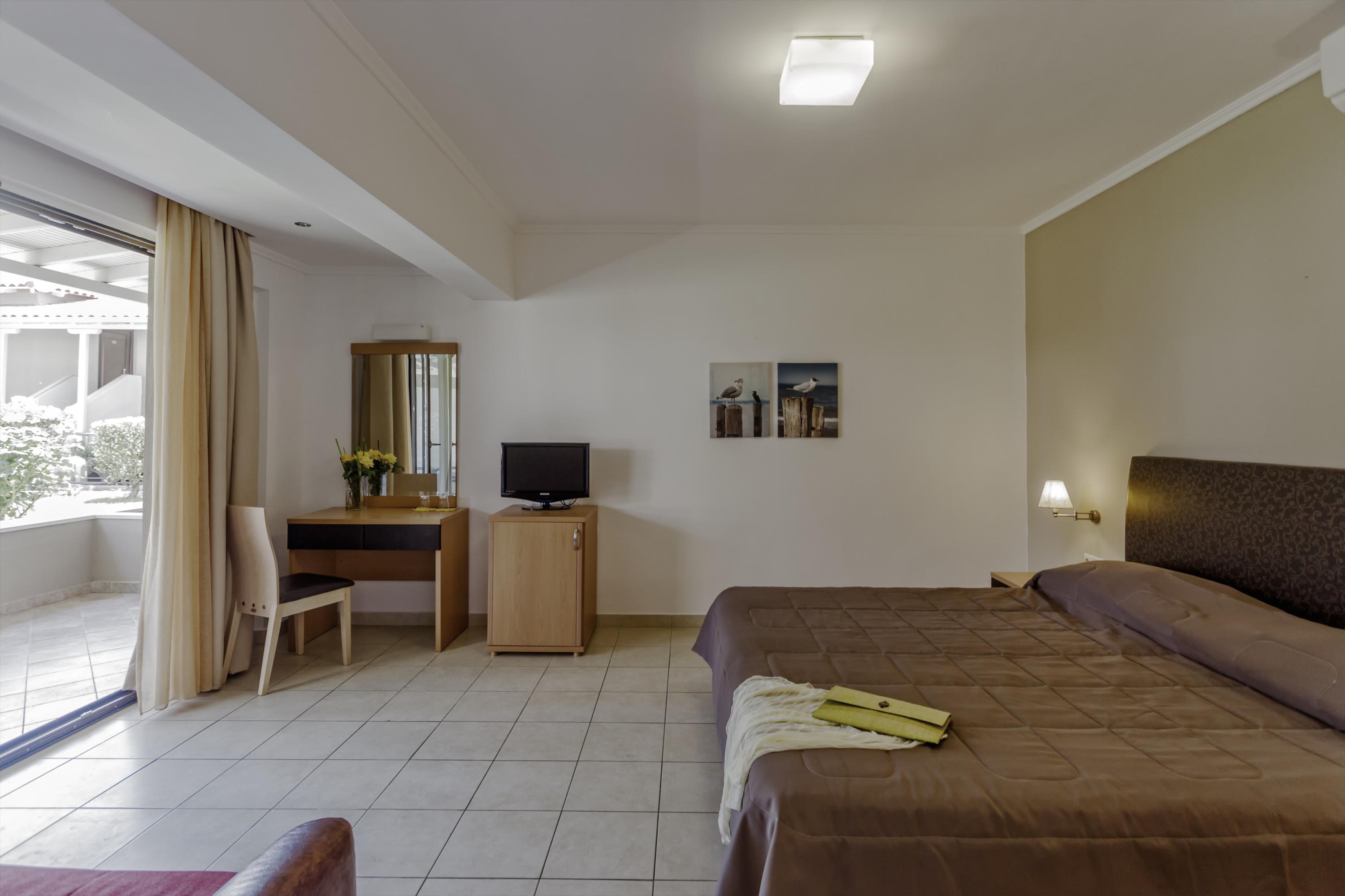 Lagomandra Hotel And Spa Exterior photo