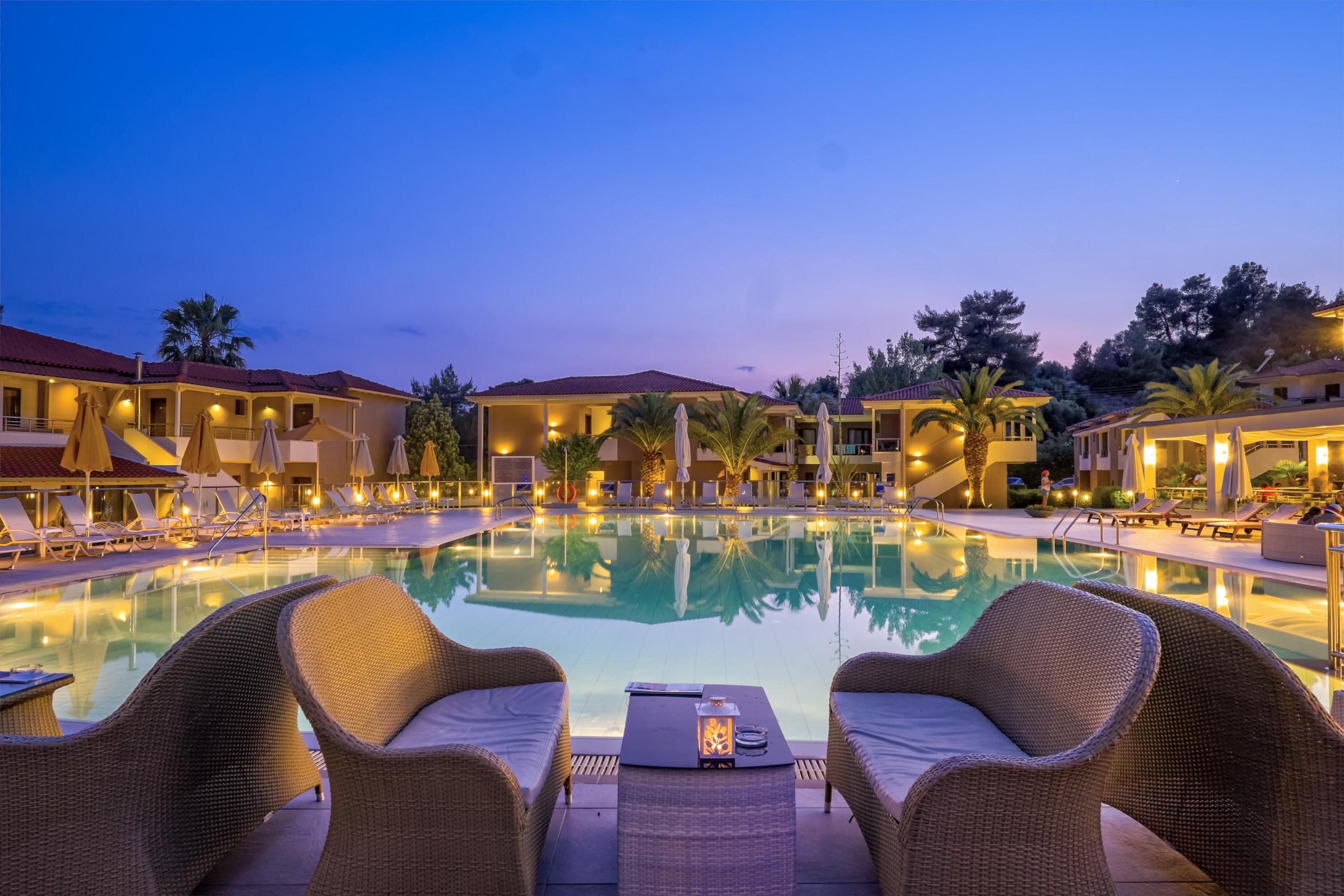 Lagomandra Hotel And Spa Exterior photo