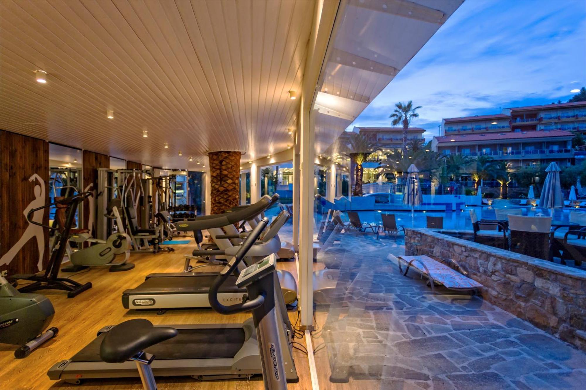 Lagomandra Hotel And Spa Exterior photo